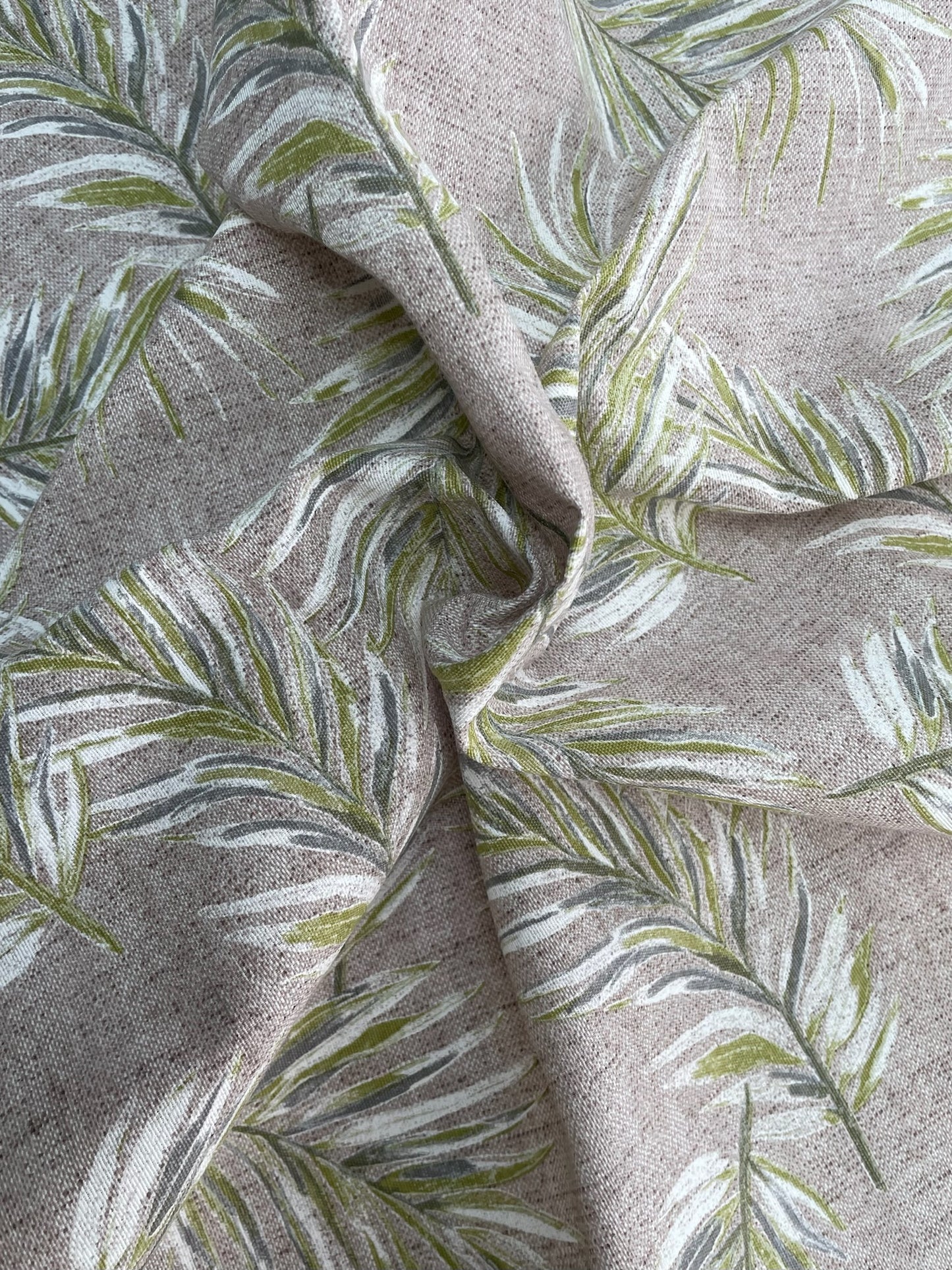 Oasis / Linen