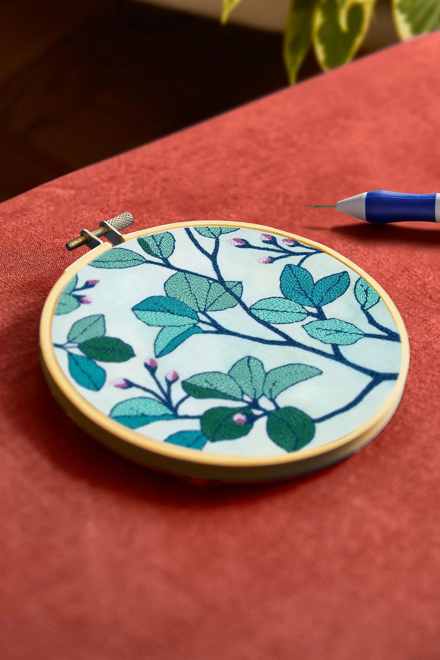 JUNGLE FOLIAGE PUNCH NEEDLE KIT