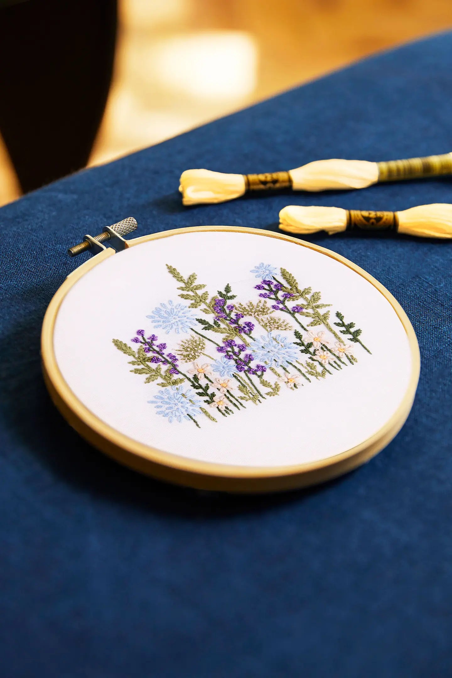 WILD BLOOMS EMBROIDERY KIT