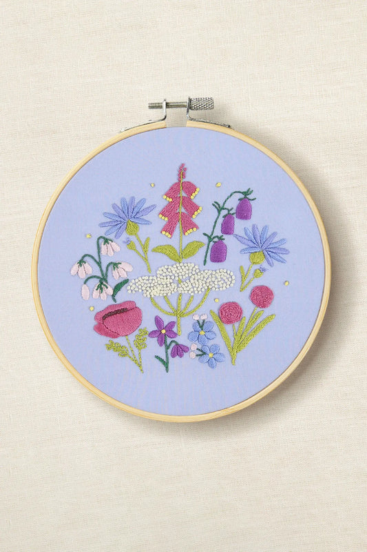 ENGLISH GARDEN EMBROIDERY KIT
