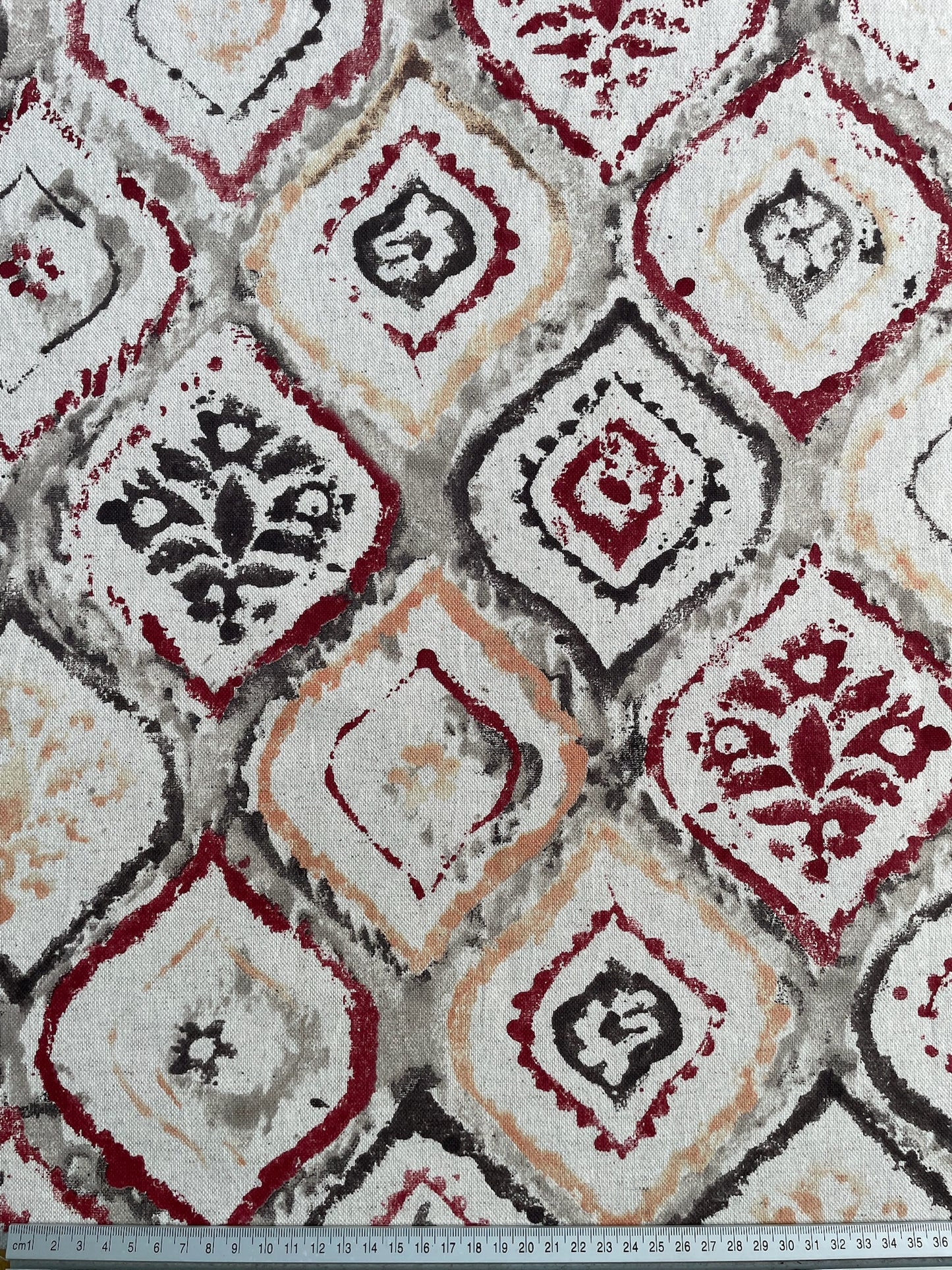 Relax Ikat / Red