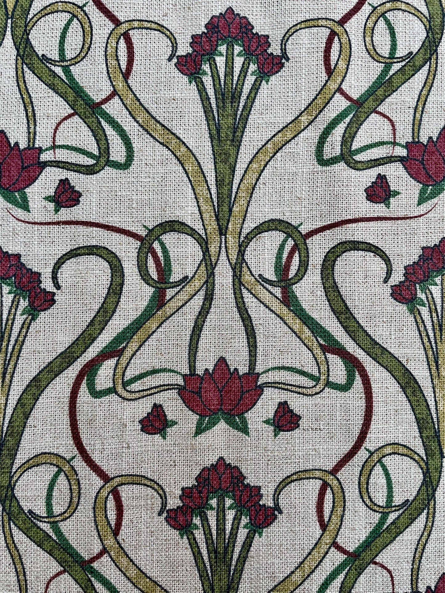 Art Deco Rose / Red Green