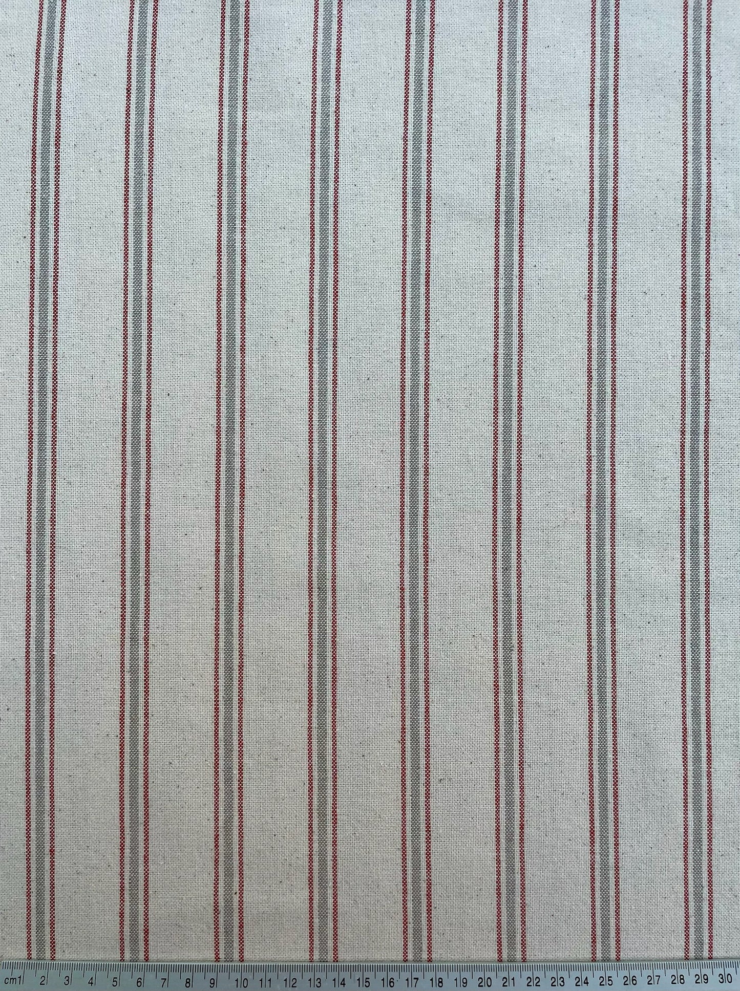 Lord Stripe / Brick Cream