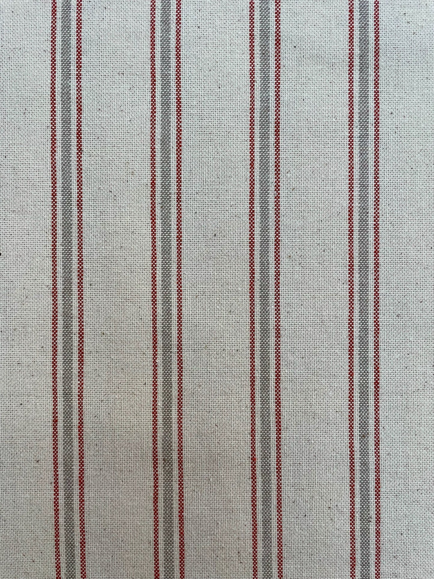 Lord Stripe / Brick Cream