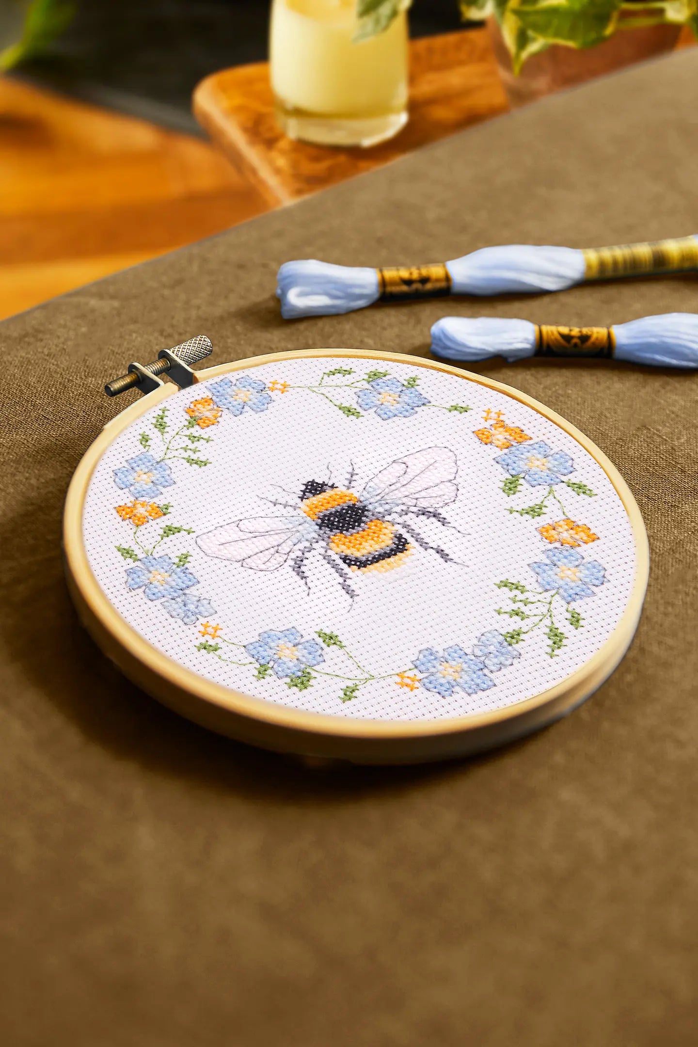 QUEEN BEE CROSS STITCH KIT