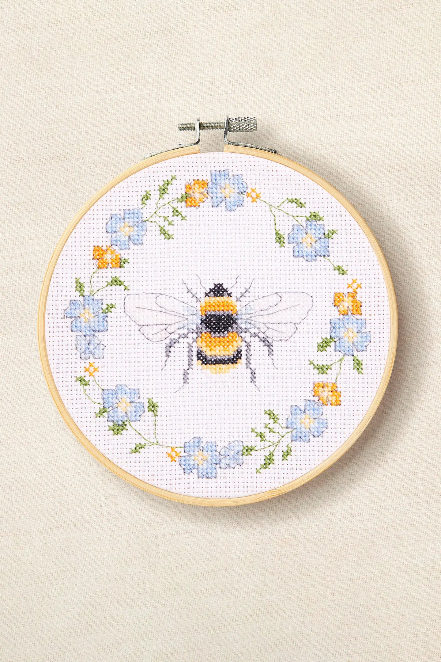QUEEN BEE CROSS STITCH KIT