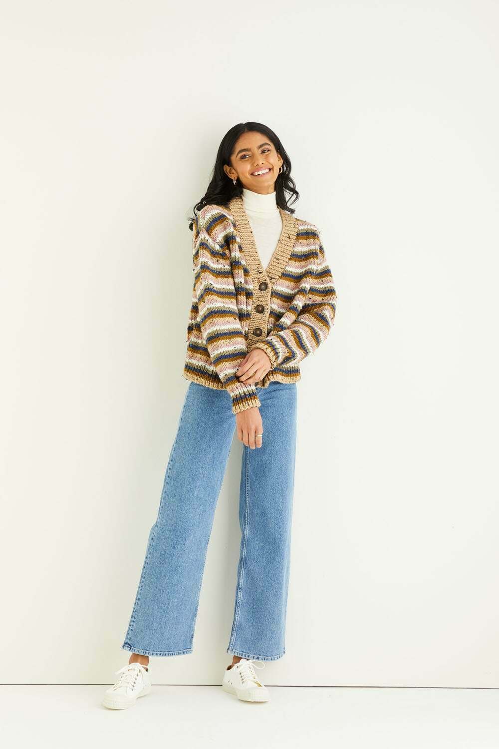 SIRDAR 10342  Striped Cardigan in Hayfield Bonus Chunky Tweed